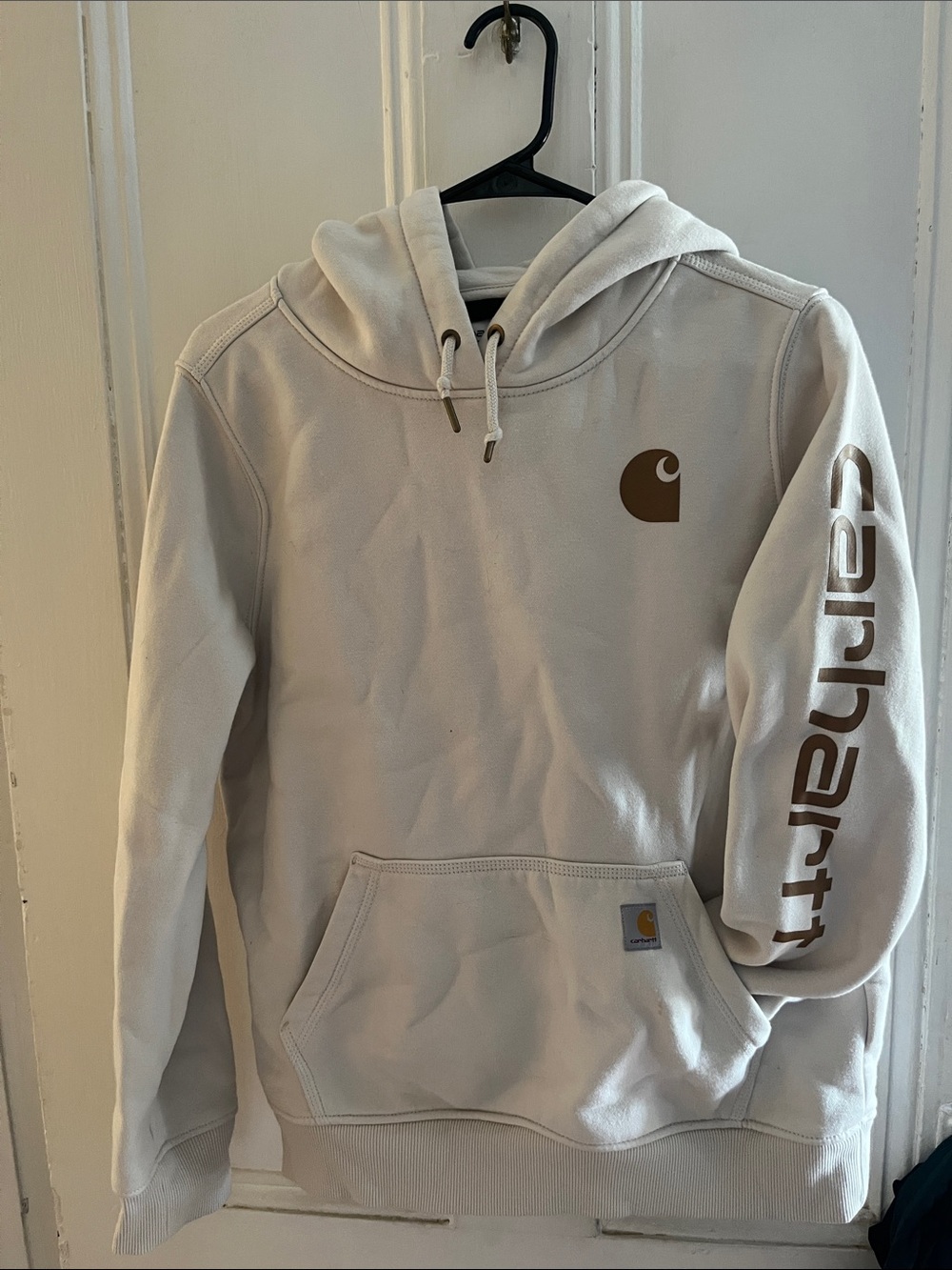 Carhartt Men’s Cream Hoodie with Brown Logo Sleeve Script